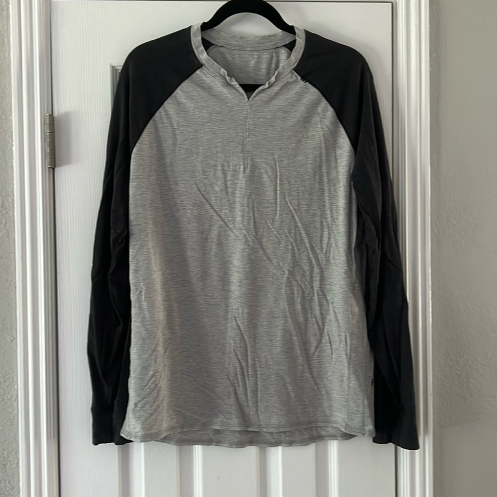 Lululemon Men’s Henley Long sleeve